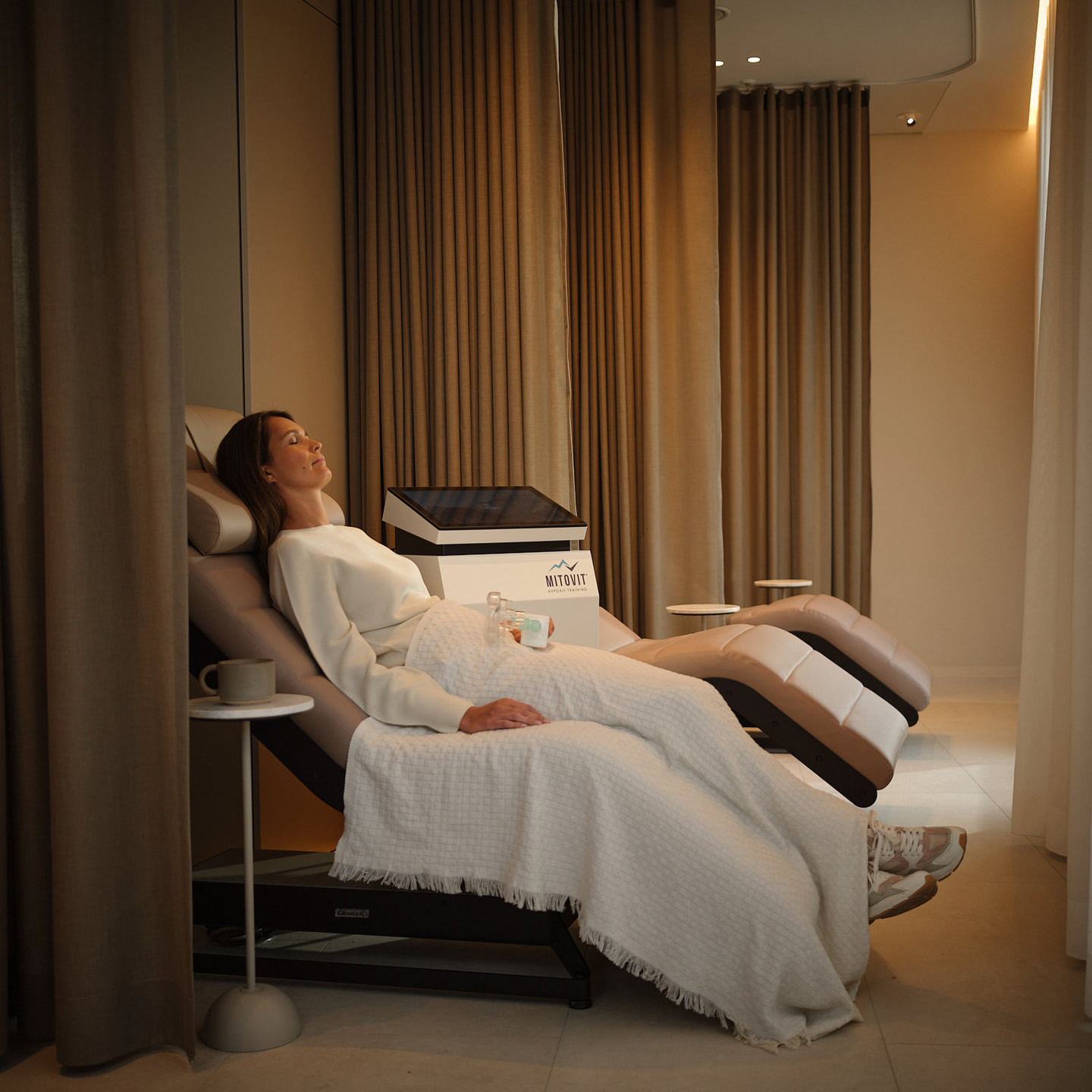 ds26_lehof_Koenigshof_Mitosphere3520_IHHT-Liegen_2048px_sRGB_preview_1920px-square