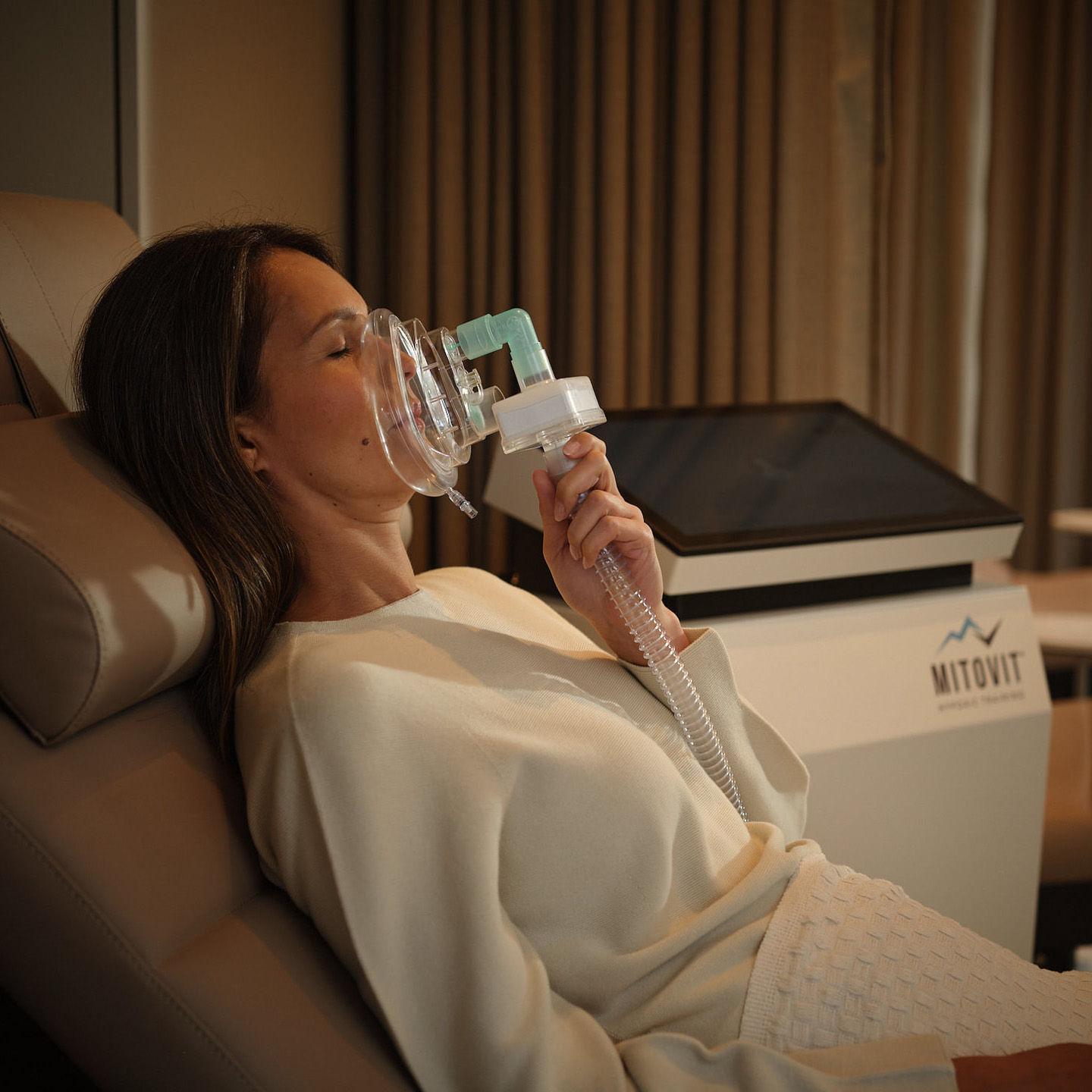 ds26_lehof_Koenigshof_Mitosphere3630_IHHT-Liegen_2048px_sRGB_preview-square