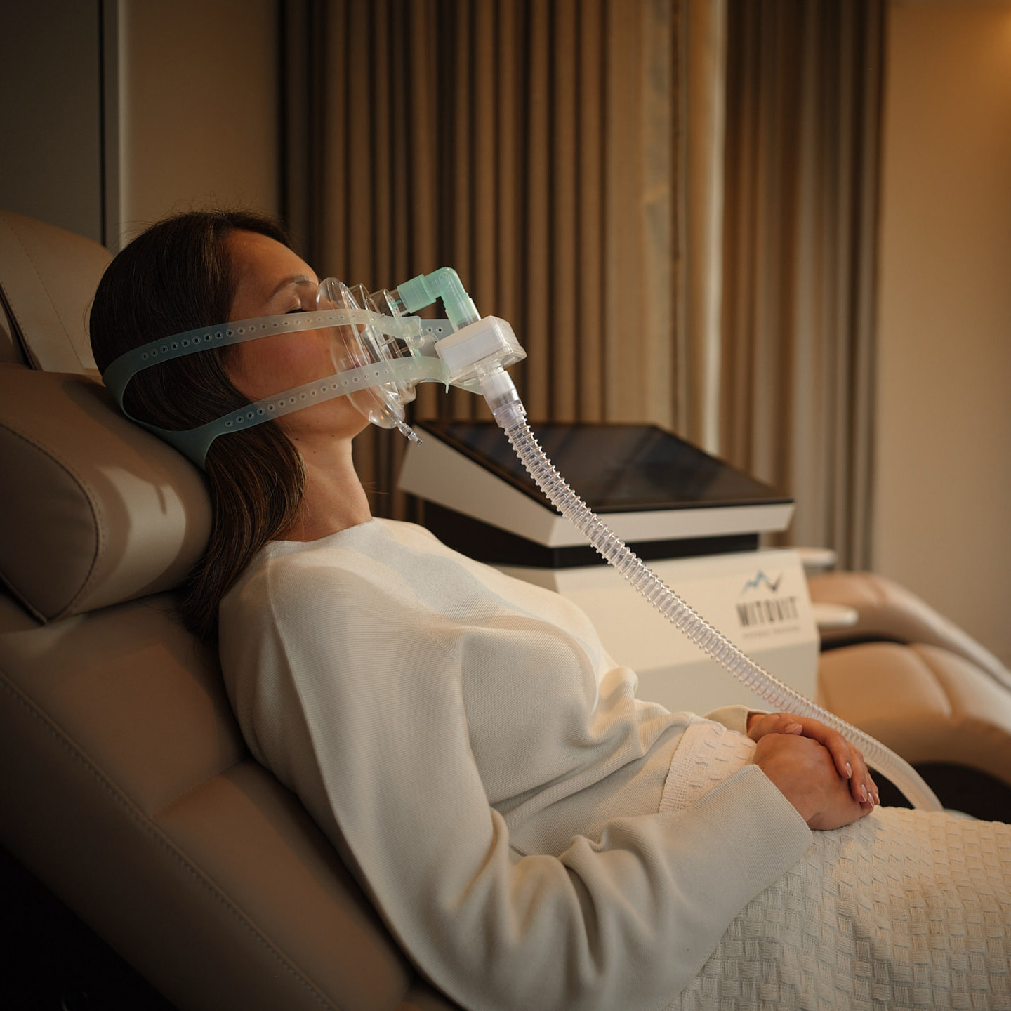 ds26_lehof_Koenigshof_Mitosphere3717_IHHT-Liegen_2048px_sRGB_preview-square